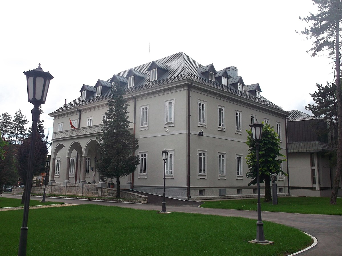 Gradonačelnik Cetinja od ambasada traži pomoć da ustoličenje Joanikija ne bude u tom gradu - Vimarsana News